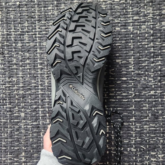 Columbia Men's Crestwood Hiking Shoe - Picture 4 of 8